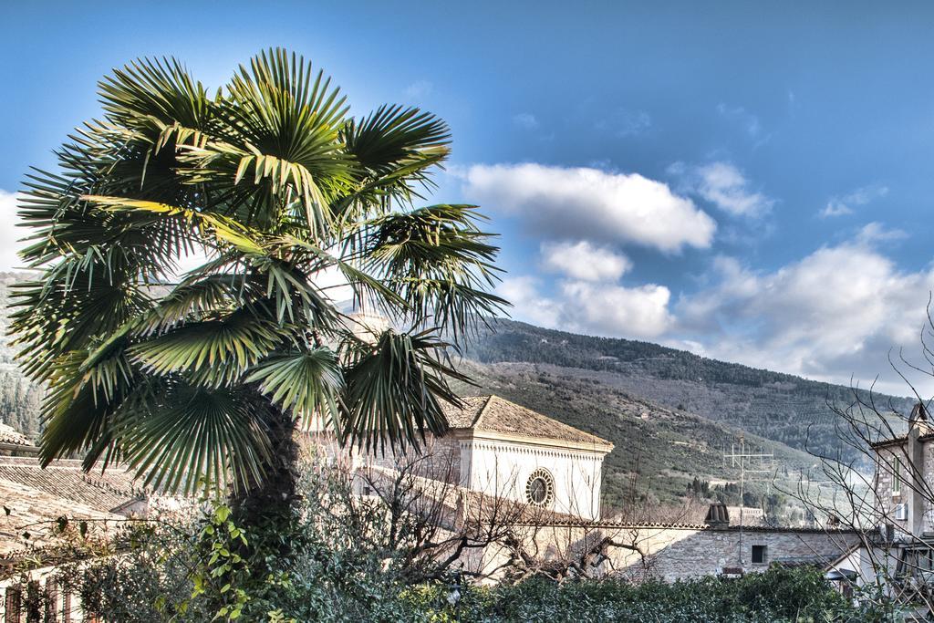 La Residenza Dei Cappuccini Aparthotel Spello Exterior foto